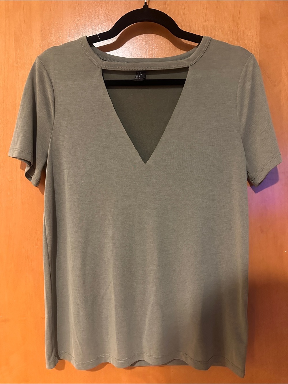 Women’s Olive V-Neck Short Sleeve Top